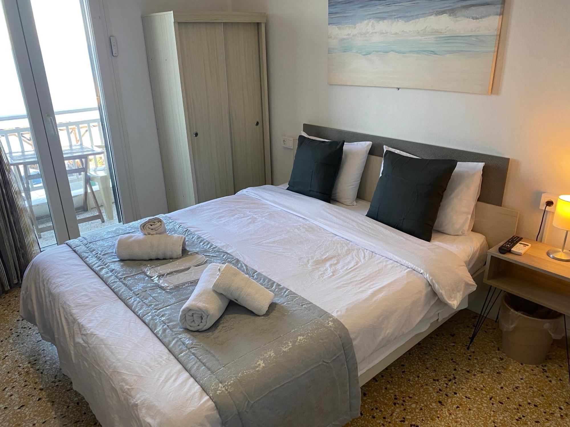 Sunset View Rooms Айя-Триас Экстерьер фото